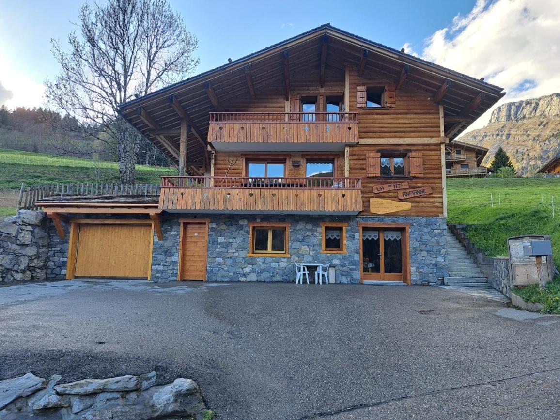 Appartement Cosy Face Aux Aravis Le Grand-Bornand Exteriér fotografie
